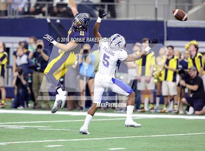 Thumbnail 2 in Highland Park vs. Temple (UIL 5A Division 1 Final) photogallery.