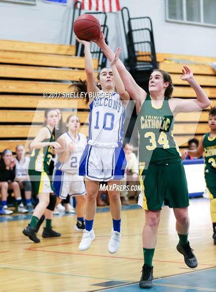 Thumbnail 2 in Trinity Catholic @ Ludlowe photogallery.