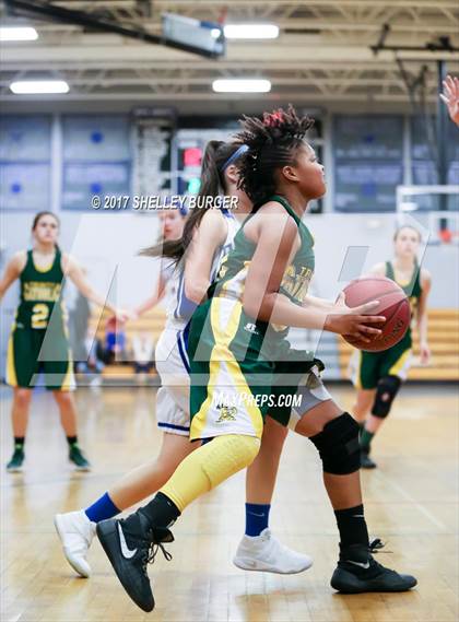 Thumbnail 1 in Trinity Catholic @ Ludlowe photogallery.