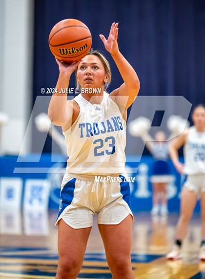 Thumbnail 3 in Brebeuf Jesuit Preparatory @ Indianapolis Bishop Chatard (IHSAA 3A Sectional 27 Rd 1) photogallery.