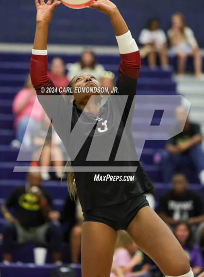 Thumbnail 3 in Riverdale @ Siegel photogallery.