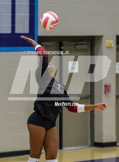 Thumbnail 3 in Riverdale @ Siegel photogallery.