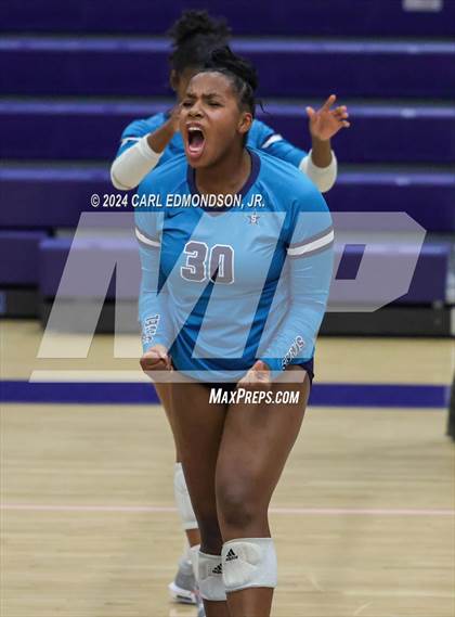 Thumbnail 3 in Riverdale @ Siegel photogallery.