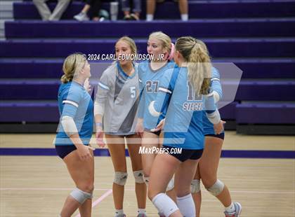 Thumbnail 3 in Riverdale @ Siegel photogallery.