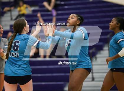 Thumbnail 1 in Riverdale @ Siegel photogallery.