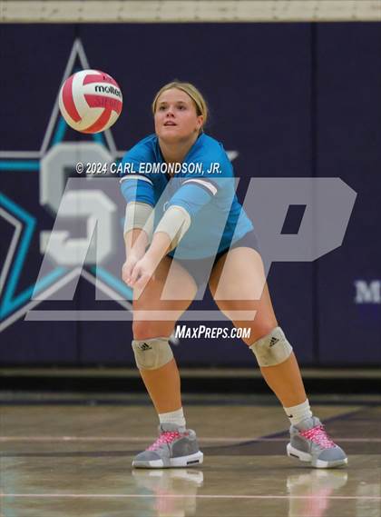 Thumbnail 3 in Riverdale @ Siegel photogallery.