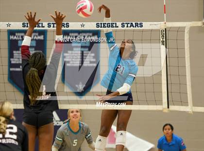 Thumbnail 3 in Riverdale @ Siegel photogallery.