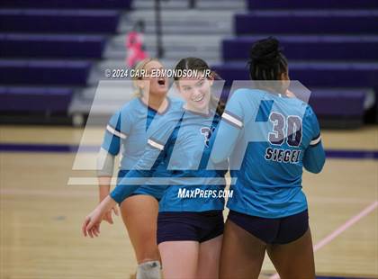 Thumbnail 2 in Riverdale @ Siegel photogallery.