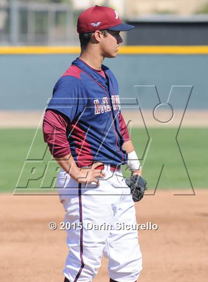 Thumbnail 1 in Basha vs. McClintock (Gilbert/Mesquite Tournament) photogallery.