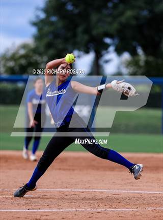 Avenal vs. Minarets (CIFCS - Division VI Championship)