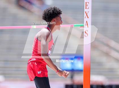 Thumbnail 1 in UIL 1A State Track Meet photogallery.