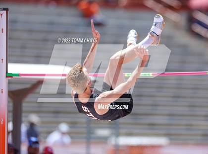 Thumbnail 1 in UIL 1A State Track Meet photogallery.