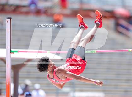 Thumbnail 1 in UIL 1A State Track Meet photogallery.