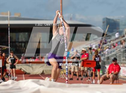Thumbnail 1 in UIL 1A State Track Meet photogallery.
