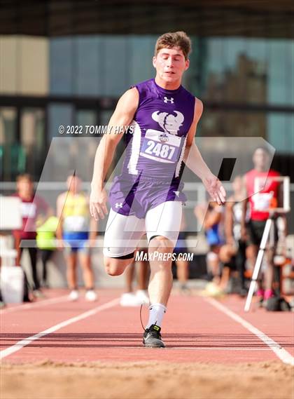 Thumbnail 1 in UIL 1A State Track Meet photogallery.