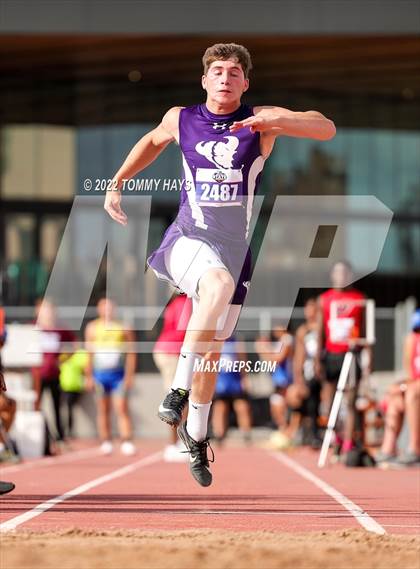 Thumbnail 2 in UIL 1A State Track Meet photogallery.