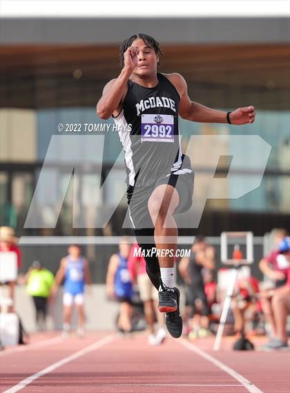 Thumbnail 3 in UIL 1A State Track Meet photogallery.