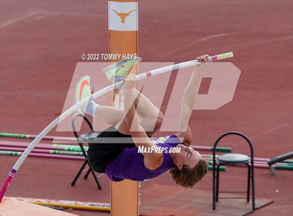Thumbnail 3 in UIL 1A State Track Meet photogallery.