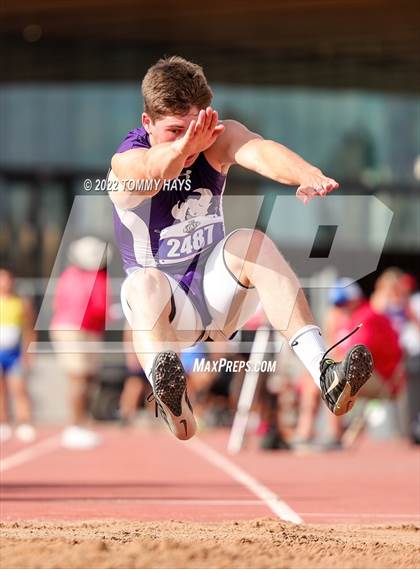 Thumbnail 1 in UIL 1A State Track Meet photogallery.