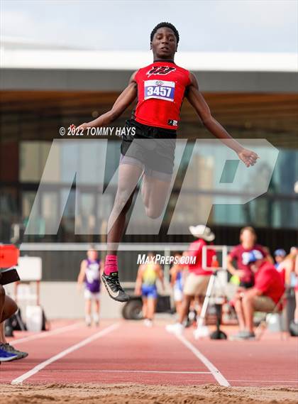 Thumbnail 1 in UIL 1A State Track Meet photogallery.