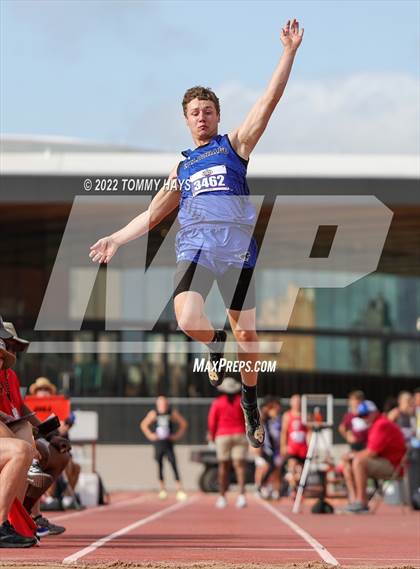 Thumbnail 1 in UIL 1A State Track Meet photogallery.
