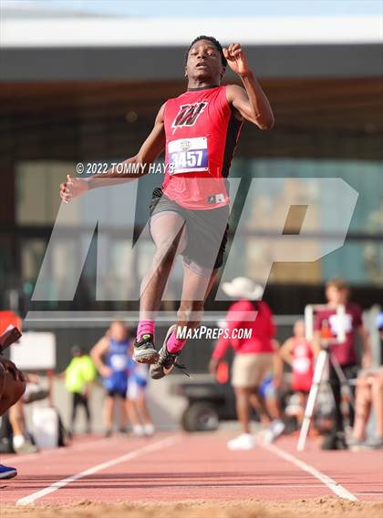 Thumbnail 1 in UIL 1A State Track Meet photogallery.