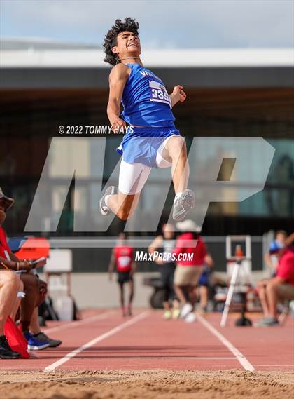 Thumbnail 1 in UIL 1A State Track Meet photogallery.