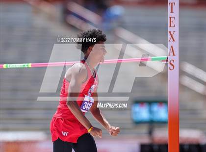 Thumbnail 1 in UIL 1A State Track Meet photogallery.