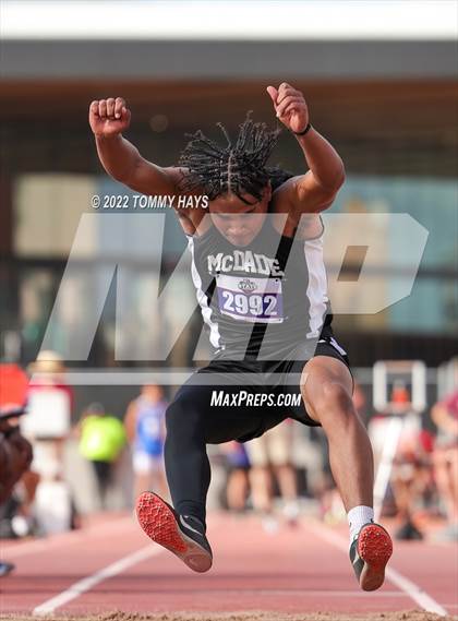 Thumbnail 3 in UIL 1A State Track Meet photogallery.