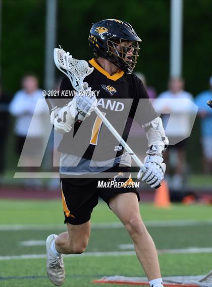 Thumbnail 2 in Daniel Hand vs. Fairfield Prep (SCC D1 Final) photogallery.