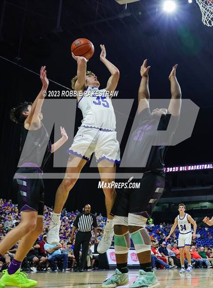 Thumbnail 2 in Lipan vs. LaPoynor (UIL 2A Basketball State Final) photogallery.