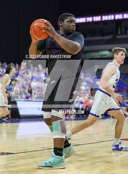 Thumbnail 1 in Lipan vs. LaPoynor (UIL 2A Basketball State Final) photogallery.