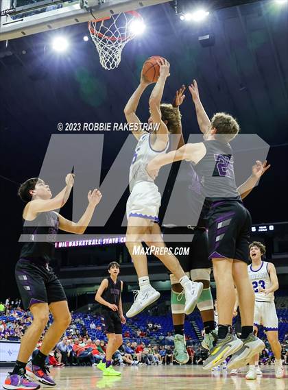 Thumbnail 2 in Lipan vs. LaPoynor (UIL 2A Basketball State Final) photogallery.