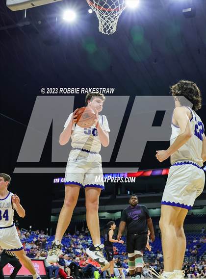 Thumbnail 1 in Lipan vs. LaPoynor (UIL 2A Basketball State Final) photogallery.