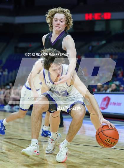 Thumbnail 3 in Lipan vs. LaPoynor (UIL 2A Basketball State Final) photogallery.