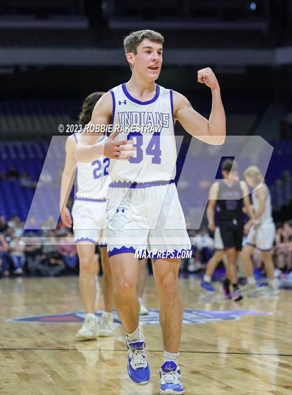 Thumbnail 2 in Lipan vs. LaPoynor (UIL 2A Basketball State Final) photogallery.