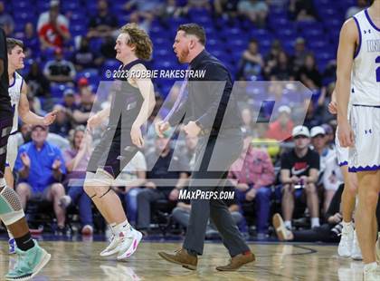 Thumbnail 1 in Lipan vs. LaPoynor (UIL 2A Basketball State Final) photogallery.