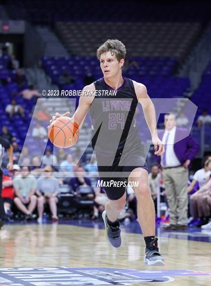 Thumbnail 2 in Lipan vs. LaPoynor (UIL 2A Basketball State Final) photogallery.