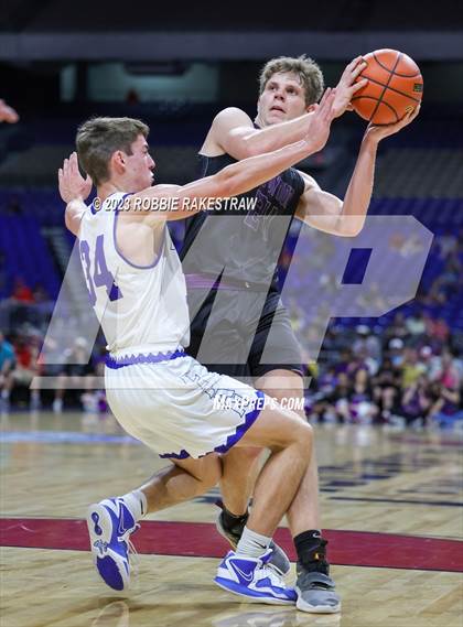 Thumbnail 1 in Lipan vs. LaPoynor (UIL 2A Basketball State Final) photogallery.