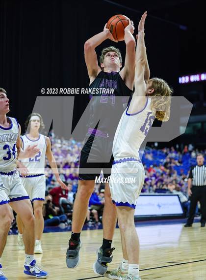 Thumbnail 2 in Lipan vs. LaPoynor (UIL 2A Basketball State Final) photogallery.