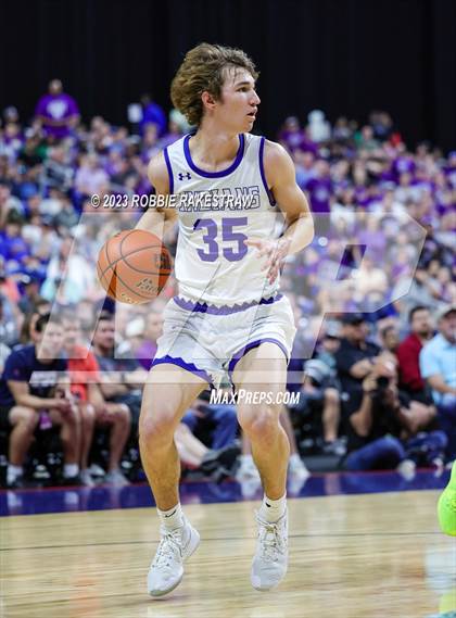 Thumbnail 1 in Lipan vs. LaPoynor (UIL 2A Basketball State Final) photogallery.