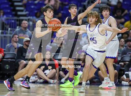 Thumbnail 1 in Lipan vs. LaPoynor (UIL 2A Basketball State Final) photogallery.