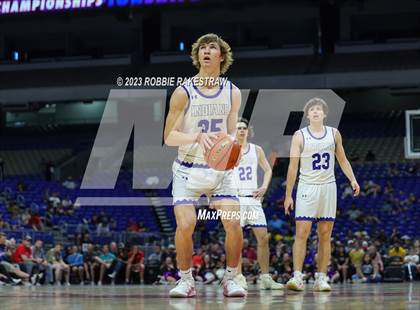 Thumbnail 2 in Lipan vs. LaPoynor (UIL 2A Basketball State Final) photogallery.
