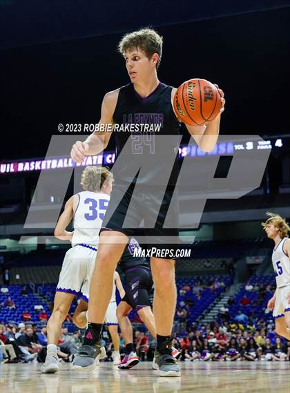 Thumbnail 3 in Lipan vs. LaPoynor (UIL 2A Basketball State Final) photogallery.