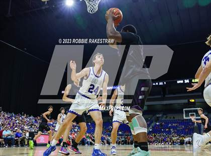 Thumbnail 1 in Lipan vs. LaPoynor (UIL 2A Basketball State Final) photogallery.
