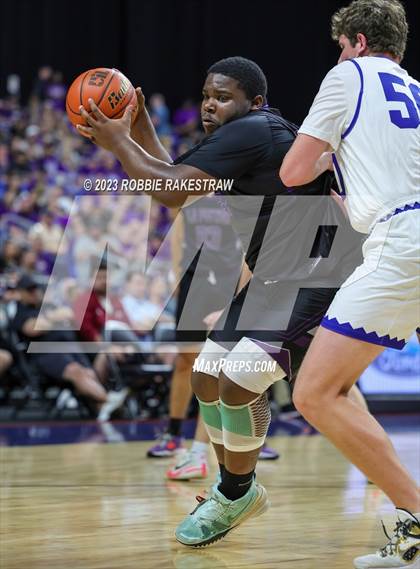 Thumbnail 2 in Lipan vs. LaPoynor (UIL 2A Basketball State Final) photogallery.
