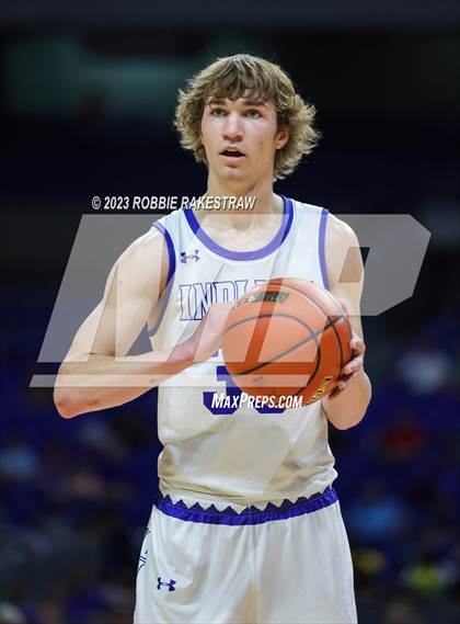 Thumbnail 2 in Lipan vs. LaPoynor (UIL 2A Basketball State Final) photogallery.
