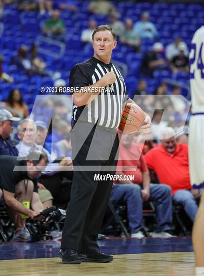 Thumbnail 1 in Lipan vs. LaPoynor (UIL 2A Basketball State Final) photogallery.