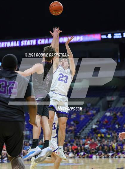 Thumbnail 3 in Lipan vs. LaPoynor (UIL 2A Basketball State Final) photogallery.