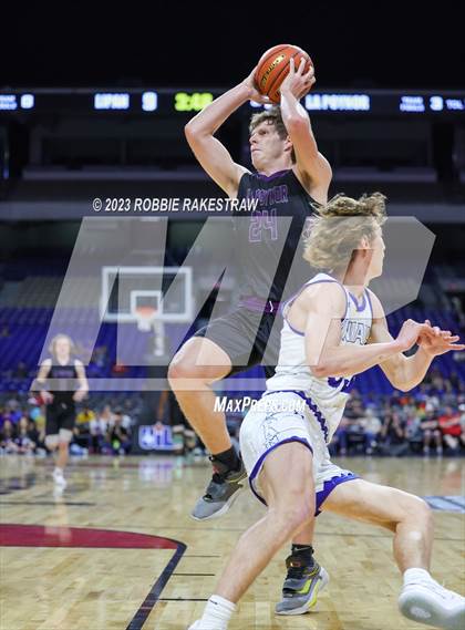 Thumbnail 1 in Lipan vs. LaPoynor (UIL 2A Basketball State Final) photogallery.